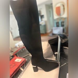 Elegant Black Women's Boots